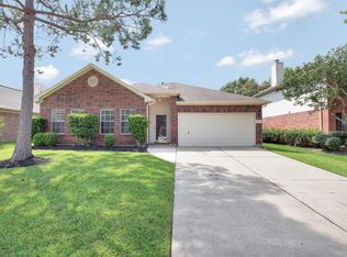 4822 Sentry Woods Ln, Pearland, TX 77584