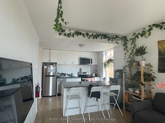 4th image of 1760 Simcoe St N #95B