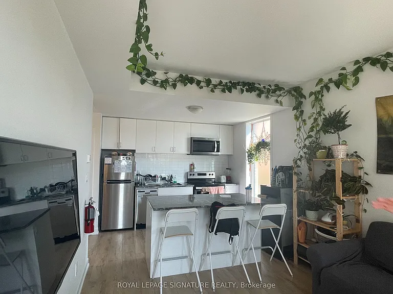 1760 Simcoe St N #95B — Photo 4