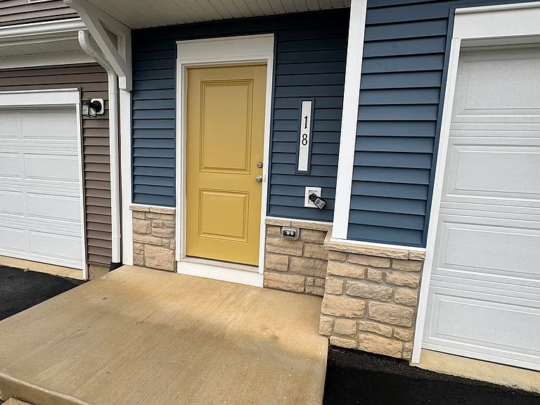 18 Sophie Kathryn Dr — Photo 3