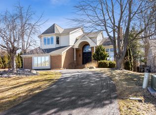 1079 Forest Bay Dr, Waterford, MI