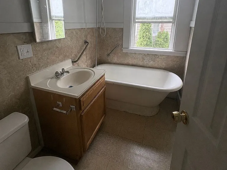 17 & 27 Adams St — Photo 10