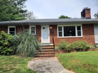 1216 Augusta St, Charlottesville, VA 22903