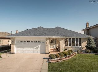 10705 Georgia Ln, Oak Lawn, IL 60453