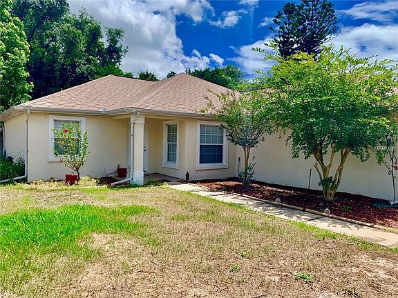 2nd image of 33814 Silver Pine Dr