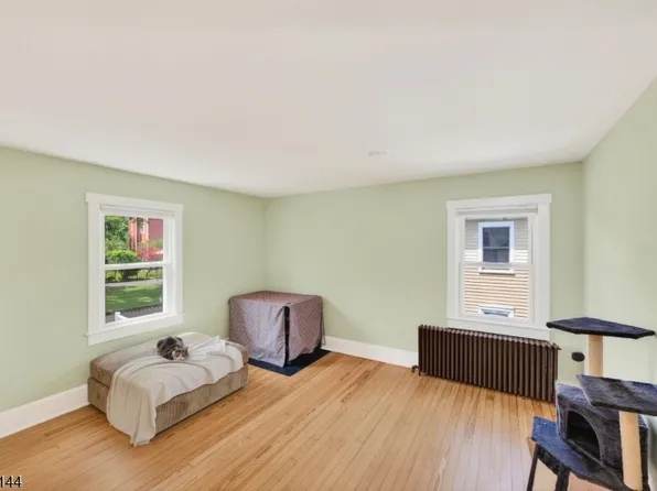 12 Capner St, Flemington, NJ 08822