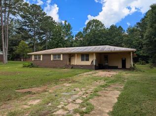 1540 Hooks Lake Rd, Gadsden, AL 35901