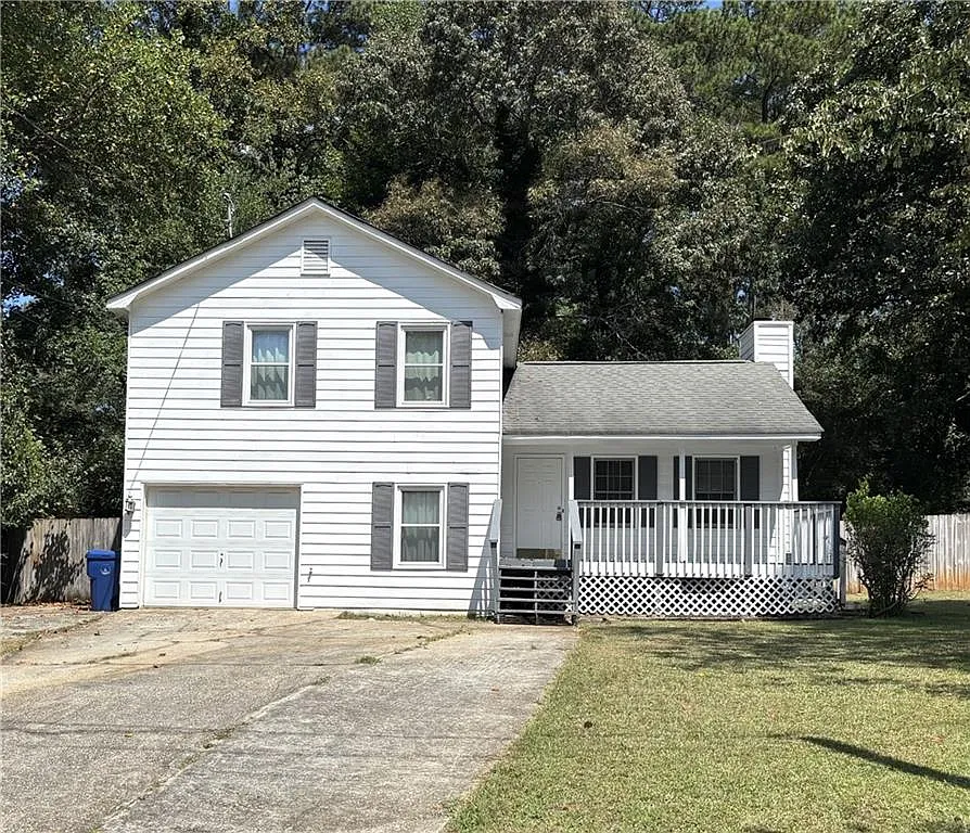 3 bed, 2.0 bath, 1394 sqft, $1,880 — Photo 1