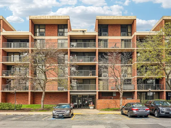 2941 S Michigan Ave APT 105, Chicago, IL 60616