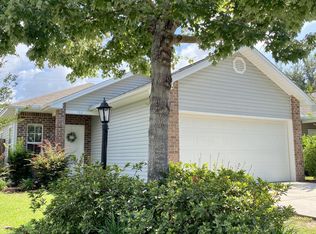 102 Matt Blvd, Niceville, FL 32578