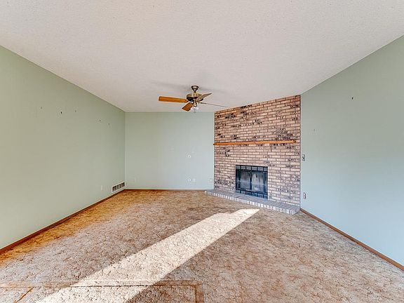 3rd image of 13374 Hughes Ct