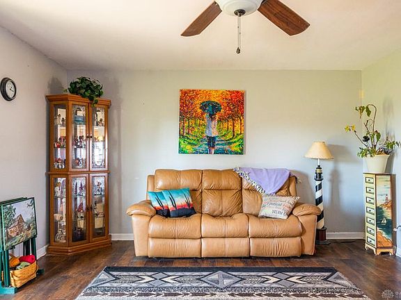4th image of 5645 Hollyhock Dr