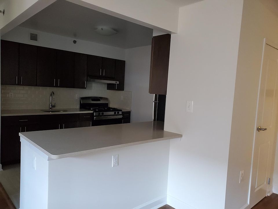 2nd image of 441 E 178th St Floor 2