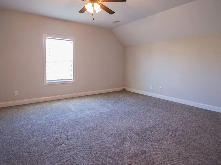 144 Thomas Traylor Ln — Photo 34