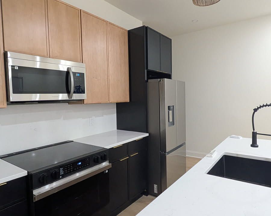 1st image of 5122-1A Walton Ave #1