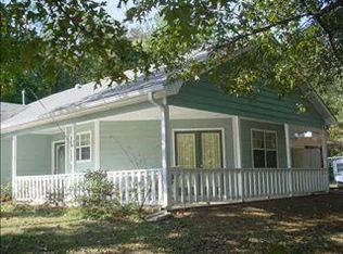 550 E Country Woods Dr, Covington, GA 30016