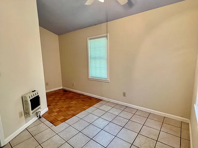112 Cherry Ln — Photo 4