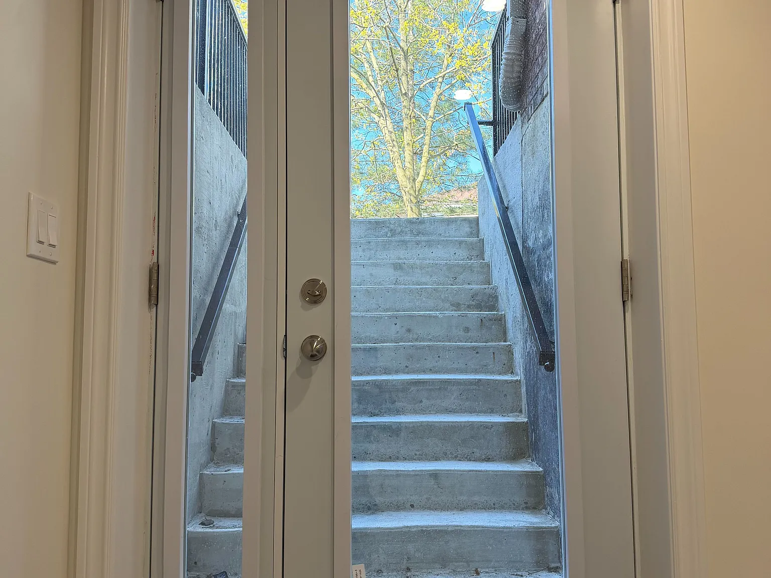 2 bed, $2,100 — Photo 3