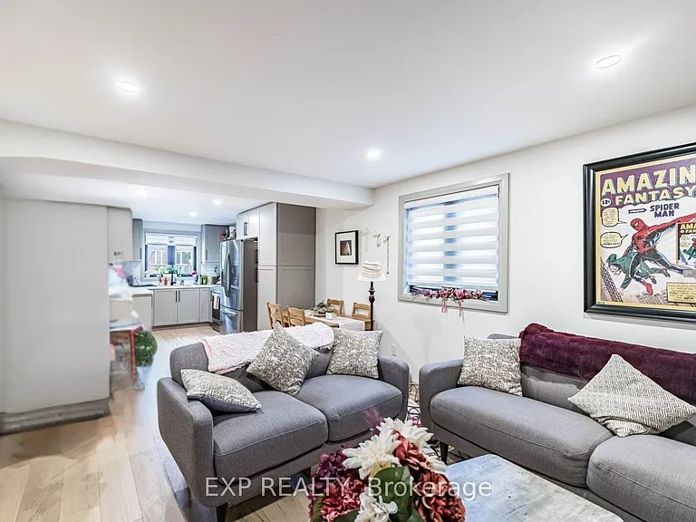 7623 Chorozy St — Photo 5