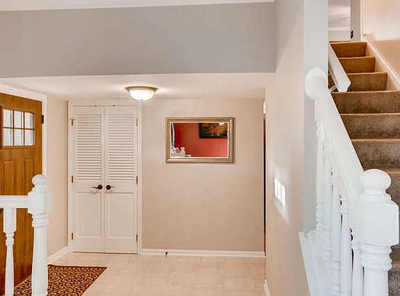 5th image of 817 Revere Ct