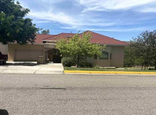 4288 Ridgeway Dr, Los Alamos, NM 87544