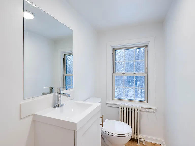 6 Lawrence Ave — Photo 11
