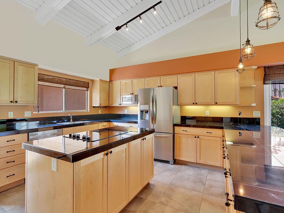 1st image of 49800 Coachella Dr