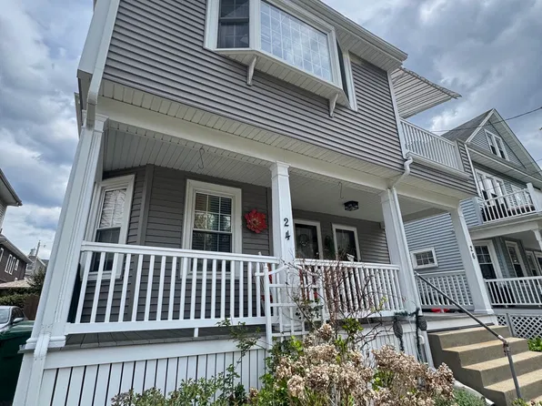 26 Stoughton St #1R, Medford, MA 02155