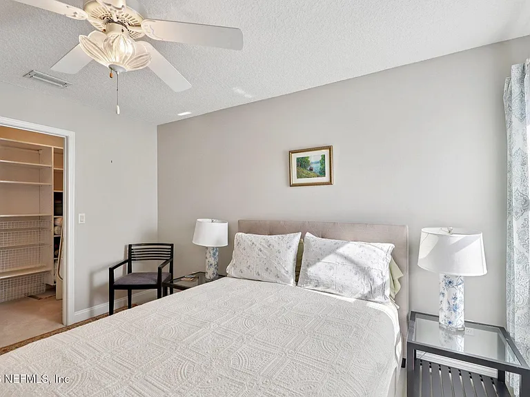 6534 Burnham Cir — Photo 24