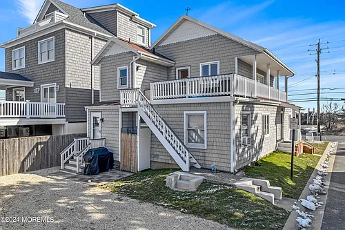556 Ocean Ave Photo 1