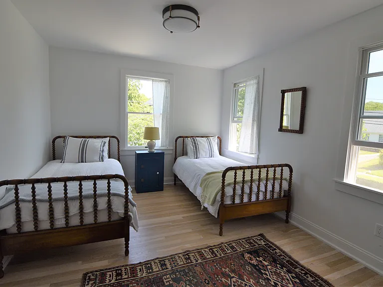 197 Coggeshall Ave — Photo 45