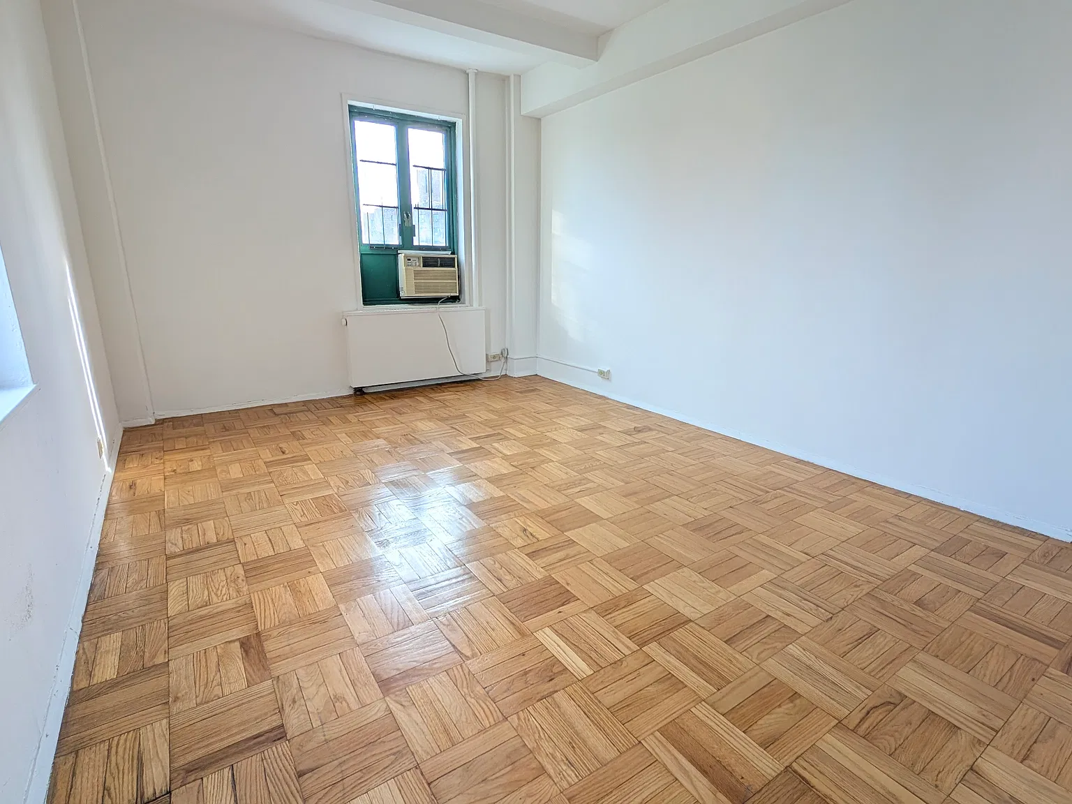 1 bed, 681 sqft, $2,650 — Photo 3