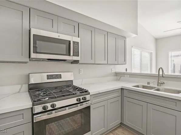 4811 Black Bear Rd Unit 201, Las Vegas, NV 89149