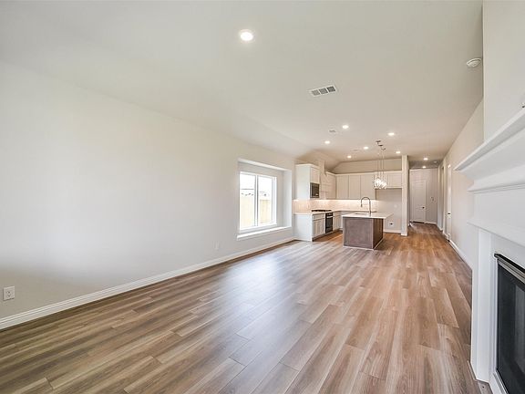 7th image of this home