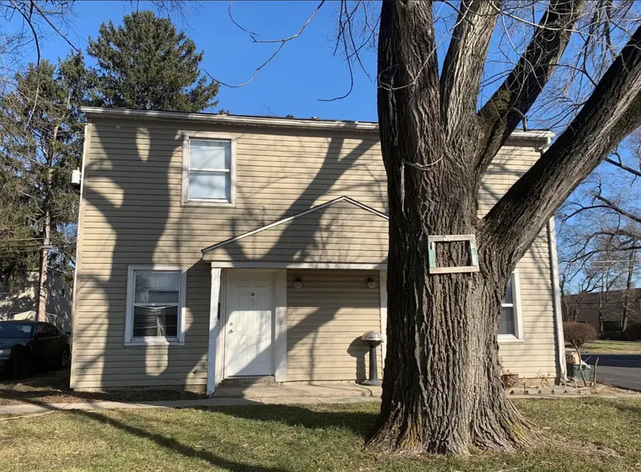 2 bed, 800 sqft, $1,200 — Photo 2