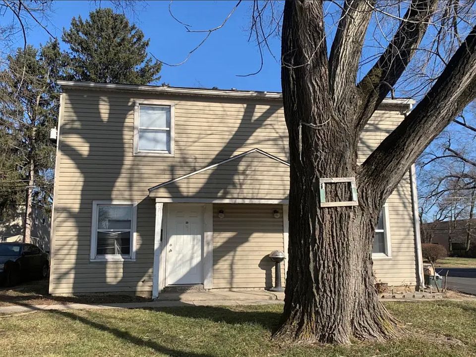 2nd image of 832 S Hamilton Rd #1