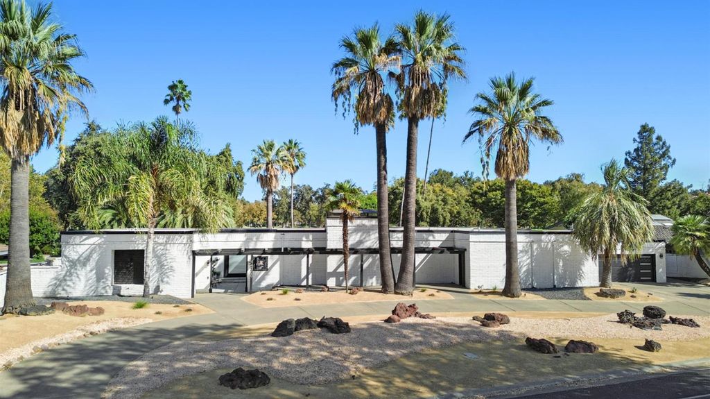 44366 Clubhouse Drive 2