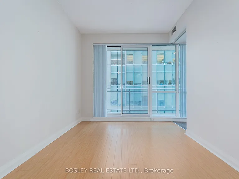220 Victoria St #803 — Photo 11