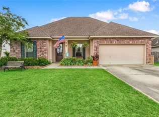 210 Long Leaf Ct, Ponchatoula, LA 70454