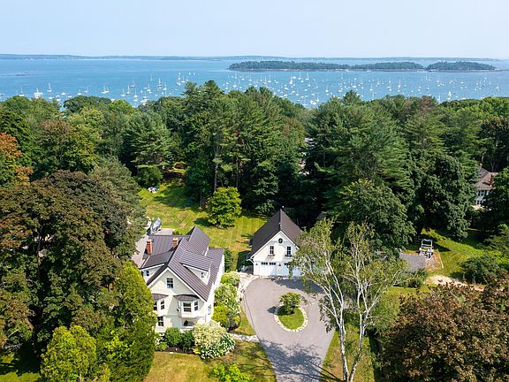 3rd image of 257 Foreside Rd