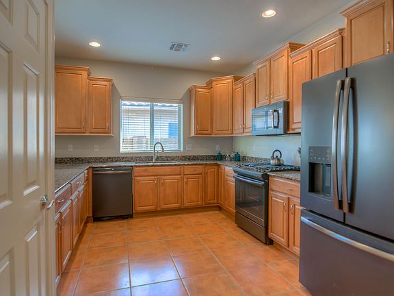 5th image of 1154 W Versilia Dr
