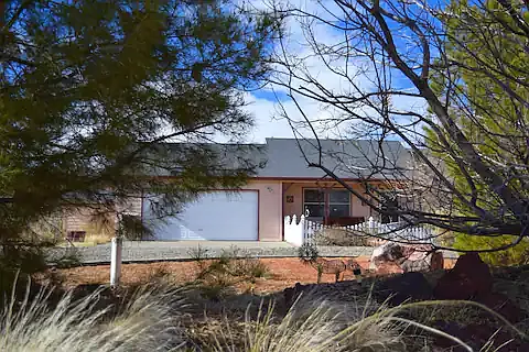 348 W Kanab Creek Dr — Photo 2
