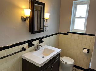 6958 Chippewa St APT 1W, Saint Louis, MO 63109