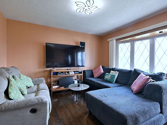 4th image of 10301 Panoramic Dr