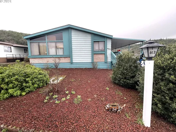 903 Shadow Ranch Ln, Roseburg, OR 97470