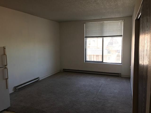 2nd image of 221 W Riverside Ave APT 1
