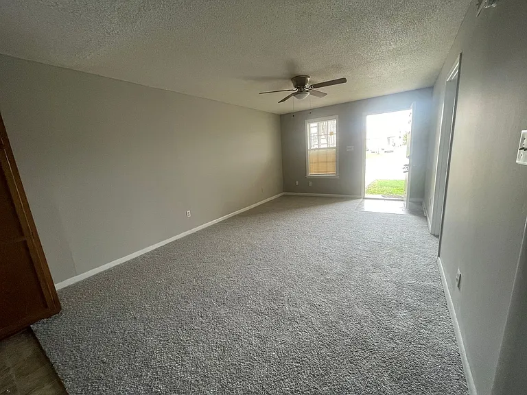 1603 Glenn St SW — Photo 7