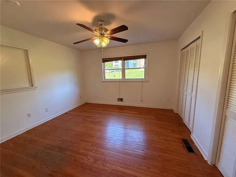1395 Siesta Ln — Photo 9