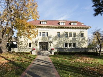 1600 Mount Curve Ave, Minneapolis, MN, 55403