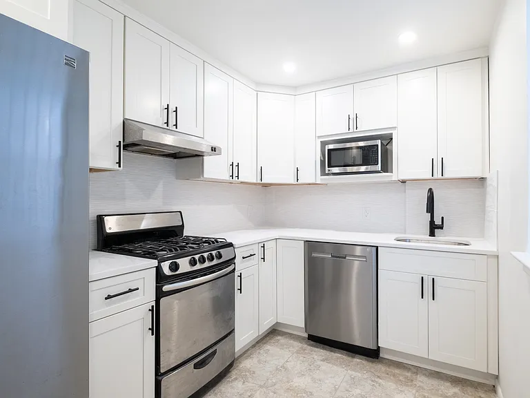 59-61 Brighton Ave #20 — Photo 1